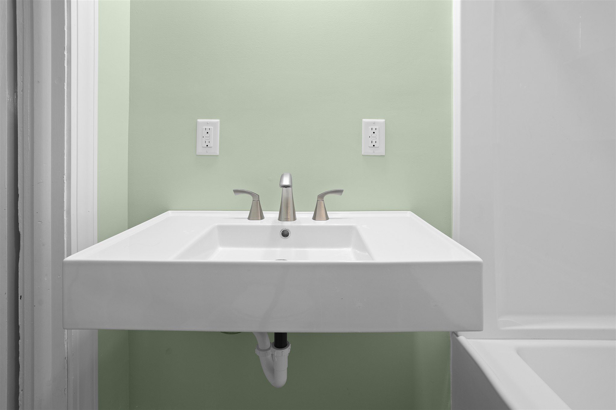 coors can remodel white bathroom sinks