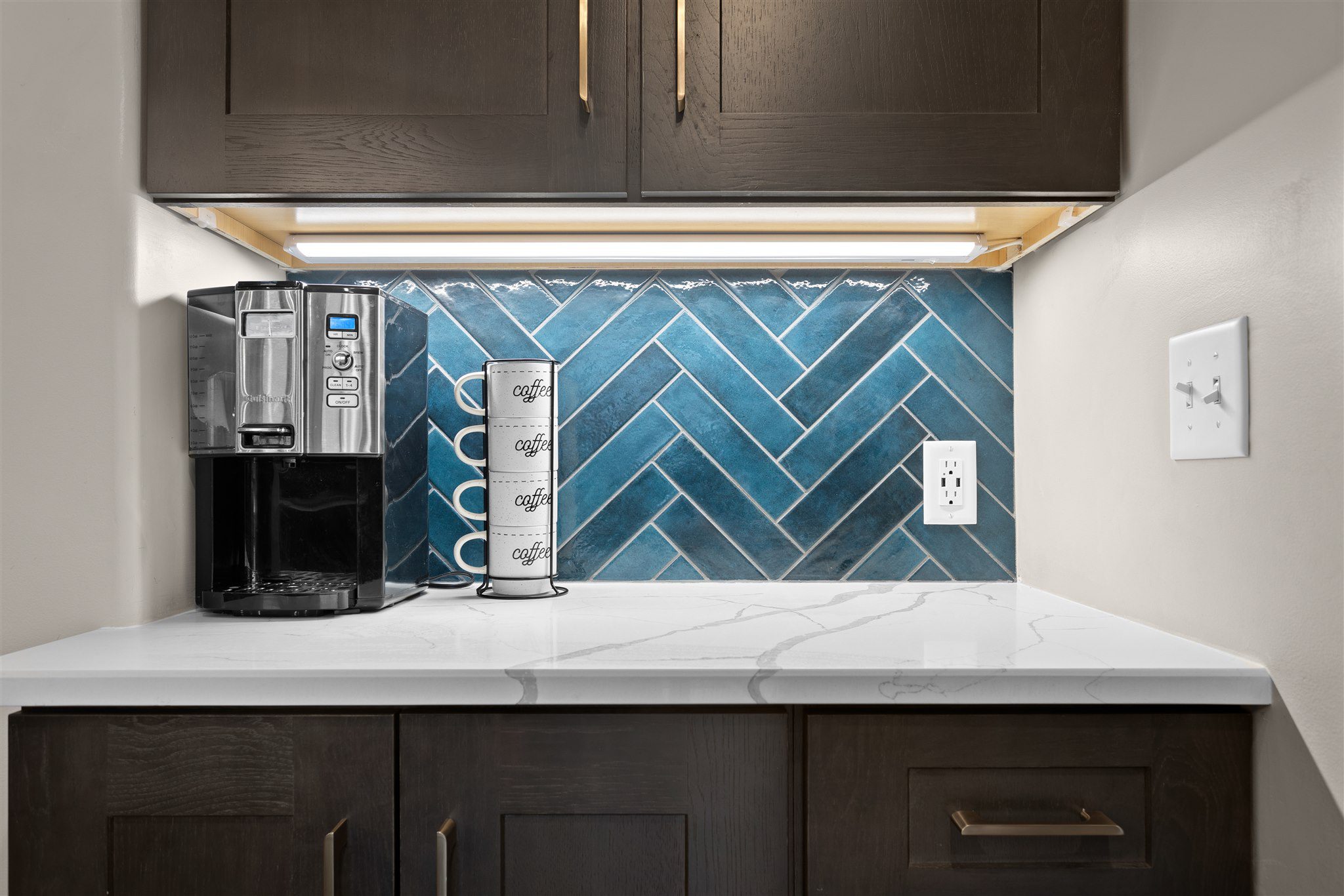 coors can remodel kitchen backsplashes with blue